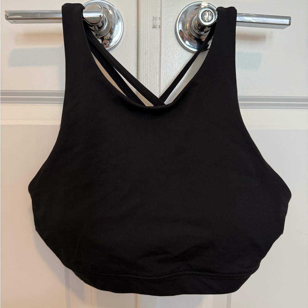 *Worn twice* Lululemon* high neck Energy Sports Bra - Black size 8 Women's